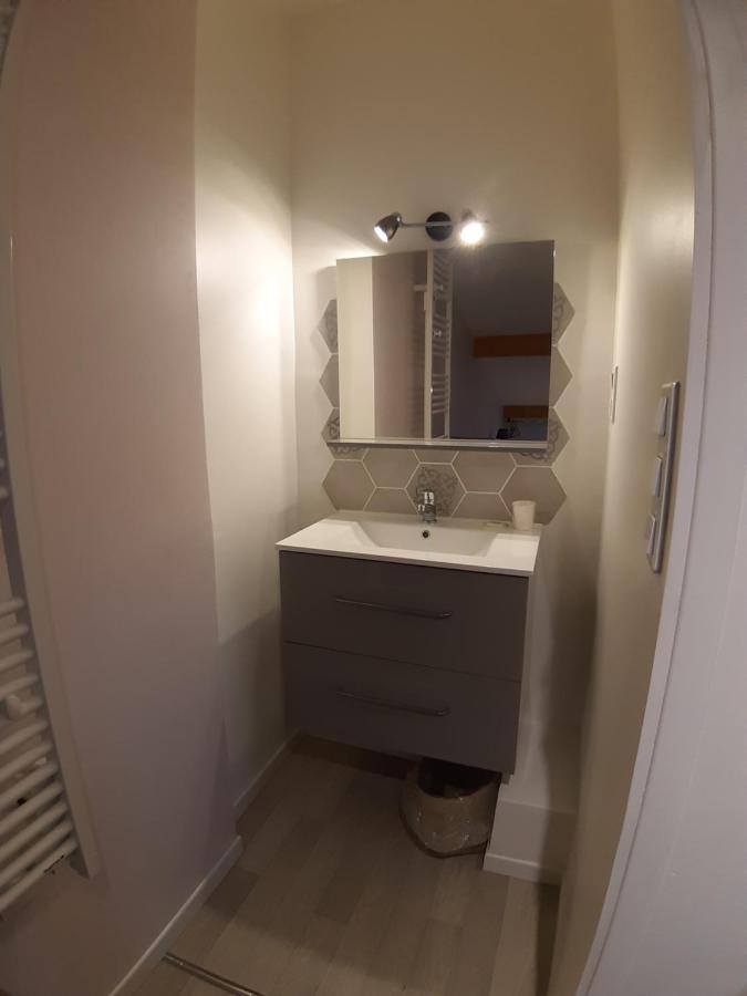 Appartement T2 Au Coeur Du Village Cleon-d'Andran Buitenkant foto